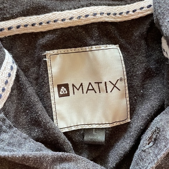 Matix light weight hoodie - Picture 2 of 3